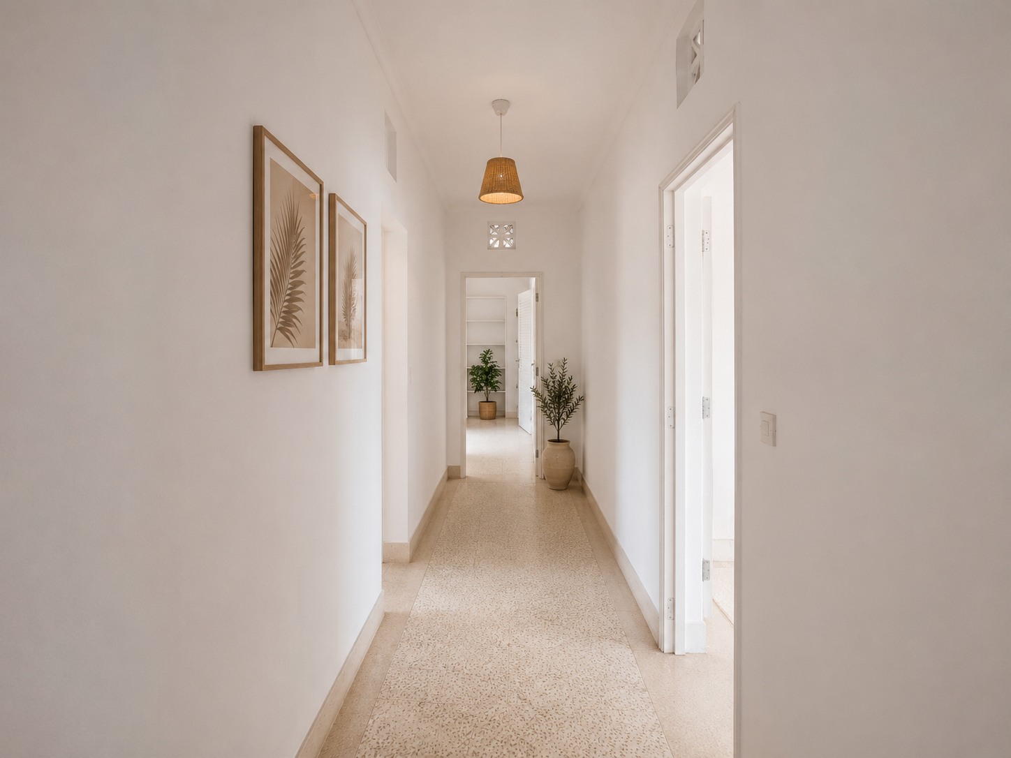 Hallway connecting the rooms at Villa Samawati